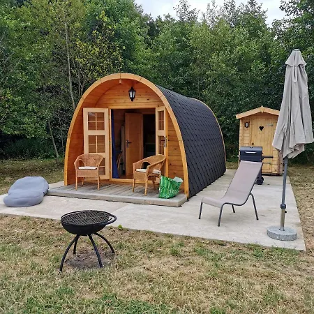 Charmant Pod En Bois Pres D'Un Plan D'Eau Nielles-les-Ardres Exterior photo