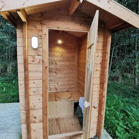 Charmant Pod En Bois Pres D'Un Plan D'Eau Nielles-les-Ardres Exterior photo