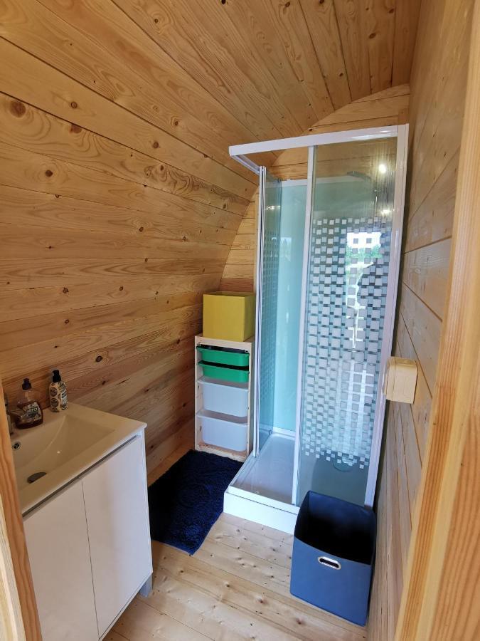 Pod En Bois Pres D'un Plan D'eau Nielles-les-Ardres